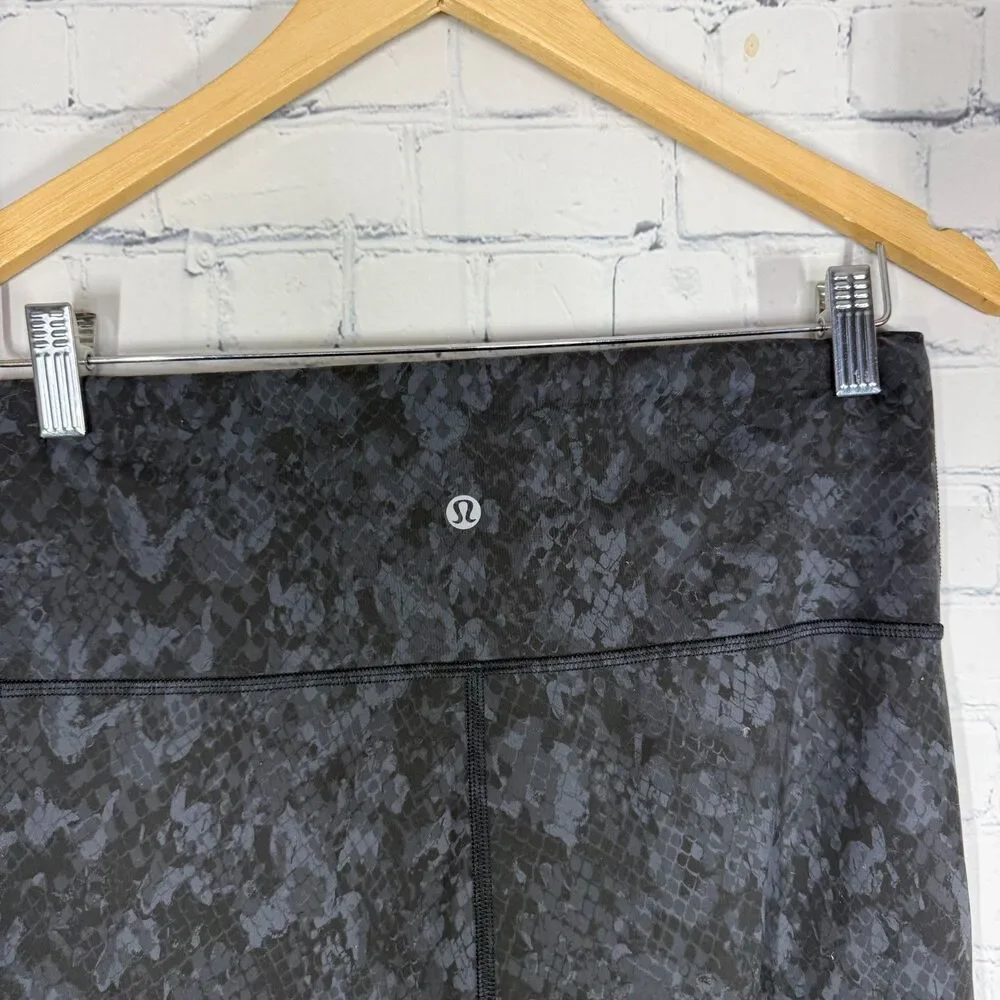 Lululemon Align High Rise Pant 25” Women Size 10 Black Camouflage Yoga Leggings